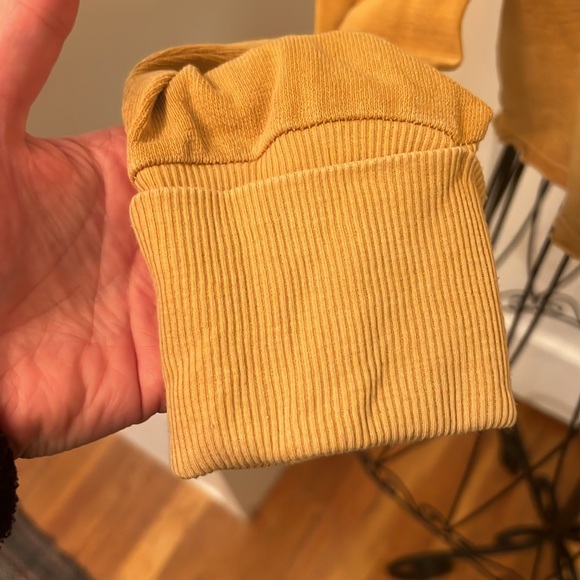 Universal Thread Cropped Henley-Sz L - Picture 3 of 7